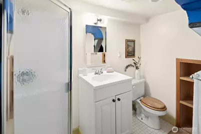 457 N 65th Street, Seattle, WA 98103 - Photo 17