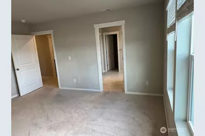 18730 Lipoma Place E, Puyallup, WA 98374 - Photo 9
