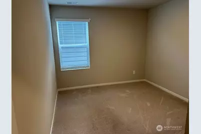 18730 Lipoma Place E, Puyallup, WA 98374 - Photo 19