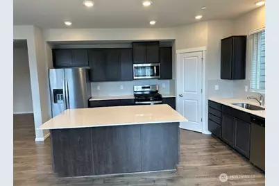 18730 Lipoma Place E, Puyallup, WA 98374 - Photo 5