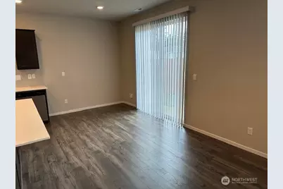 18730 Lipoma Place E, Puyallup, WA 98374 - Photo 3