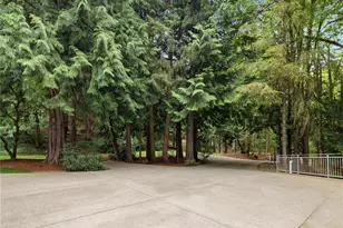 24214 SE 18th Pl, Sammamish, WA 98075 - Photo 5