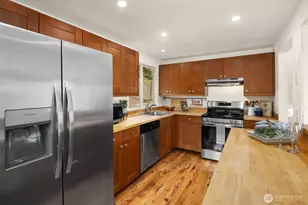 14011 98th Ave NE, Kirkland, WA 98034 - Photo 13