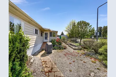 1200 Lincoln Street #406, Bellingham, WA 98229 - Photo 5