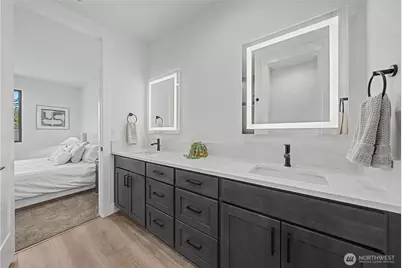 585 S Perry Avenue, East Wenatchee, WA 98802 - Photo 23