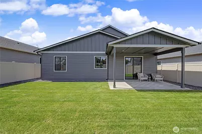 585 S Perry Avenue, East Wenatchee, WA 98802 - Photo 39