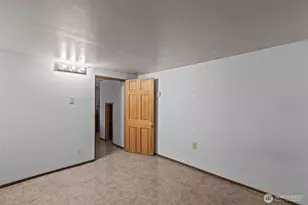 2010 NE 54th St, Seattle, WA 98105 - Photo 27