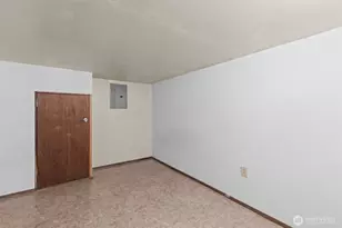 2010 NE 54th St, Seattle, WA 98105 - Photo 21
