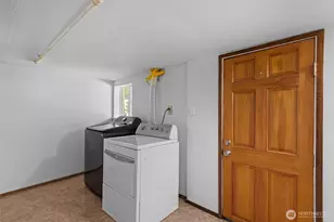 2010 NE 54th St, Seattle, WA 98105 - Photo 23