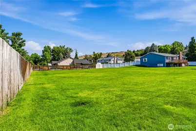 2042 Autumn Drive, East Wenatchee, WA 98802 - Photo 7
