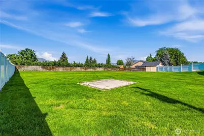 2042 Autumn Drive, East Wenatchee, WA 98802 - Photo 5
