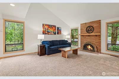 22934 SE 37th St, Sammamish, WA 98075 - Photo 5
