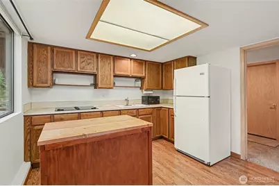 22934 SE 37th St, Sammamish, WA 98075 - Photo 23