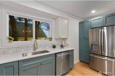 512 NW 44th Street, Seattle, WA 98107 - Photo 9