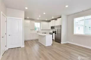 8780 151st St E, Puyallup, WA 98375 - Photo 5