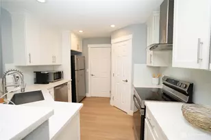 4815 NE 5th St, Renton, WA 98059 - Photo 9