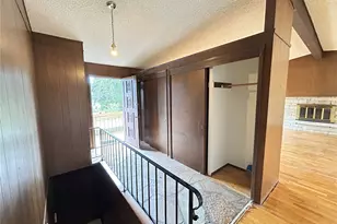 11718 5th Ave NE, Seattle, WA 98125 - Photo 3