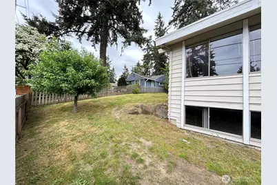 11718 5th Avenue NE, Seattle, WA 98125 - Photo 25
