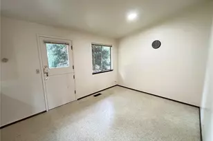 11718 5th Ave NE, Seattle, WA 98125 - Photo 7