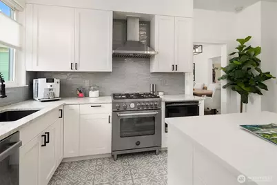 2009 E John Street, Seattle, WA 98112 - Photo 7