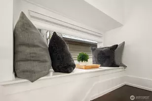 2009 E John St, Seattle, WA 98112 - Photo 17