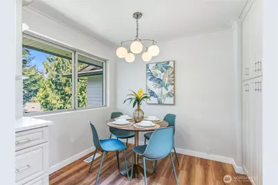 1035 147th Avenue SE, Bellevue, WA 98007 - Photo 11