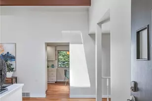 1035 147th Ave SE, Bellevue, WA 98007 - Photo 3
