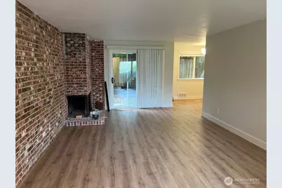 14309 NE 7th Place #2, Bellevue, WA 98007 - Photo 3