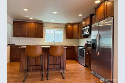 3012 E Valley View Terrace, Tacoma, WA 98404 - Photo 3