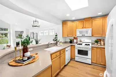 8500 Main Street #F315, Edmonds, WA 98026 - Photo 5
