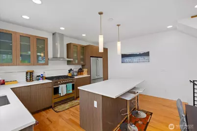 4221 Evanston Avenue N #A, Seattle, WA 98103 - Photo 9