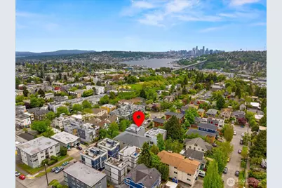 4221 Evanston Avenue N #A, Seattle, WA 98103 - Photo 37