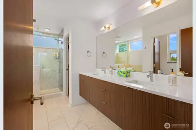4221 Evanston Avenue N #A, Seattle, WA 98103 - Photo 19