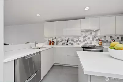 2115 Westlake Avenue N #402, Seattle, WA 98109 - Photo 17