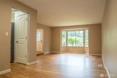 22039 NE 15th Street, Sammamish, WA 98074 - Photo 7