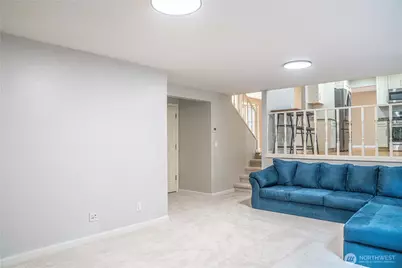 22039 NE 15th Street, Sammamish, WA 98074 - Photo 13