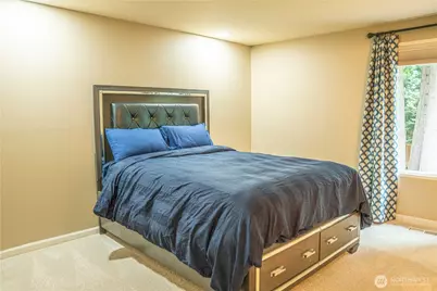 22039 NE 15th Street, Sammamish, WA 98074 - Photo 23