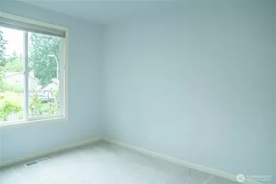 22039 NE 15th Street, Sammamish, WA 98074 - Photo 17