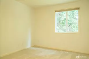 22039 NE 15th St, Sammamish, WA 98074 - Photo 19
