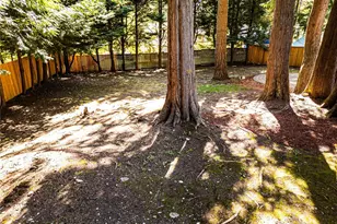 22039 NE 15th St, Sammamish, WA 98074 - Photo 27