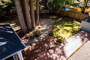22039 NE 15th St, Sammamish, WA 98074 - Photo 31