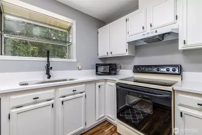170 E Fairfield Court, Shelton, WA 98584 - Photo 7