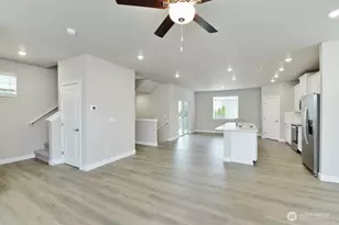 8741 151st St E, Puyallup, WA 98375 - Photo 3
