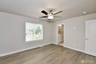8741 151st St E, Puyallup, WA 98375 - Photo 9