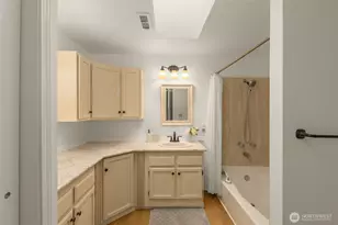 16010 Village Green Dr, Mill Creek, WA 98012 - Photo 15