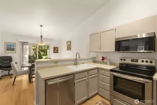 16010 Village Green Dr, Mill Creek, WA 98012 - Photo 9