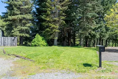 398 Byrd St, Centralia, WA 98531 - Photo 5