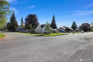 1037 Talcott St, Sedro Woolley, WA 98284 - Photo 3