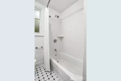 530 N 83rd Street, Seattle, WA 98103 - Photo 23