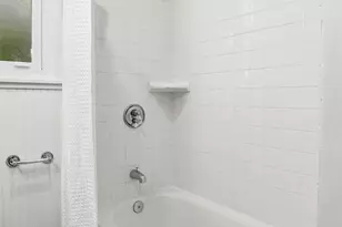 530 N 83rd St, Seattle, WA 98103 - Photo 23